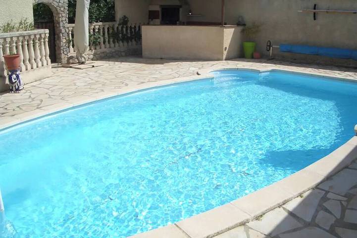 Chalet para 6 personas, con piscina y jardín - 1