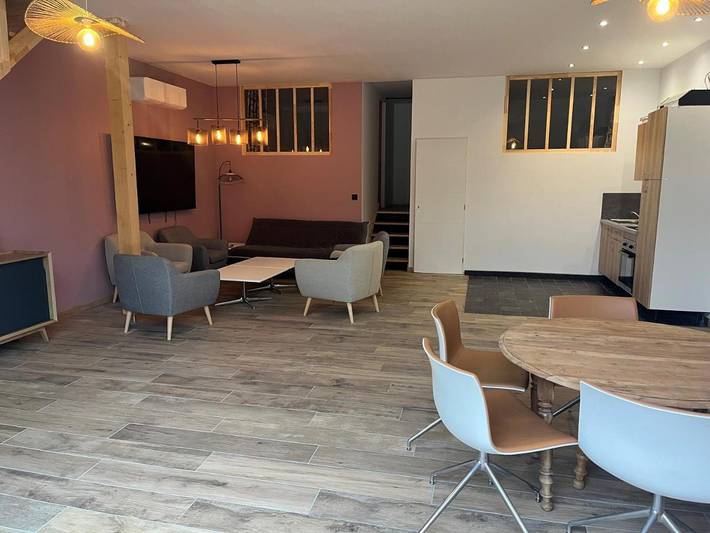 Gîte pour 10 personnes, avec jardin, animaux acceptés à Orliénas - 4