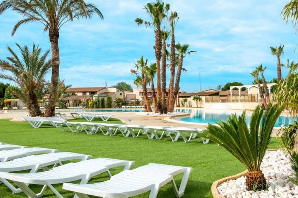Maison  avec piscines chauffée/parc aquatique/400m mer& commerces in Portiragnes Plage, Portiragnes