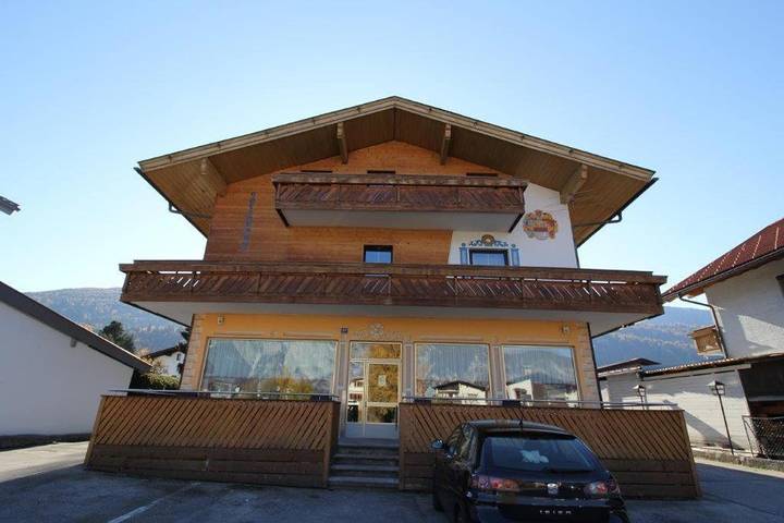 Hotel für 2 Personen, mit Terrasse und Ausblick, mit Haustier in Götzens