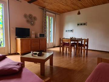 Gîte pour 4 Personnes dans La Chabanne, Région de Vichy, Photo 3