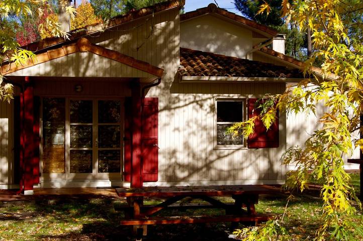 Gîte pour 5 personnes, avec Jardin et Piscine en Gironde