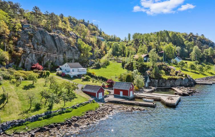 Ferienhaus für 6 Personen mit Terrasse in Hjelmeland