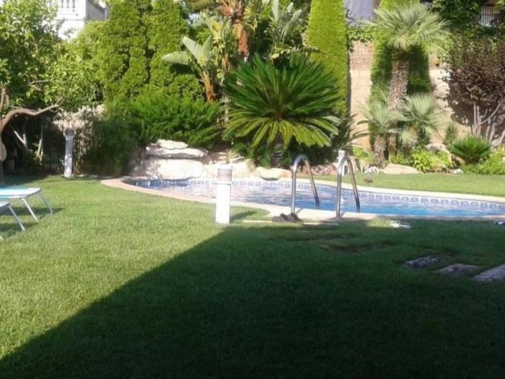 Casa rural para 14 personas, con jardín además de vistas y piscina en Cunit - 3