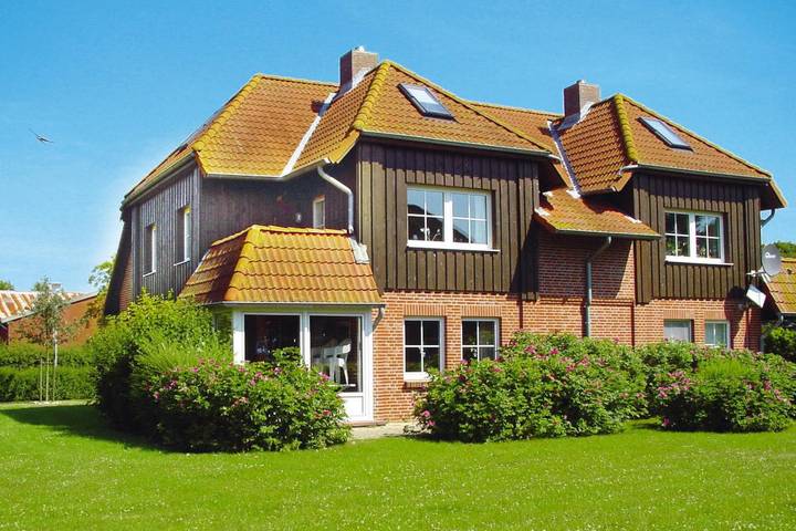 Ferienwohnung für 6 Personen, mit Balkon und Terrasse in Westfehmarn