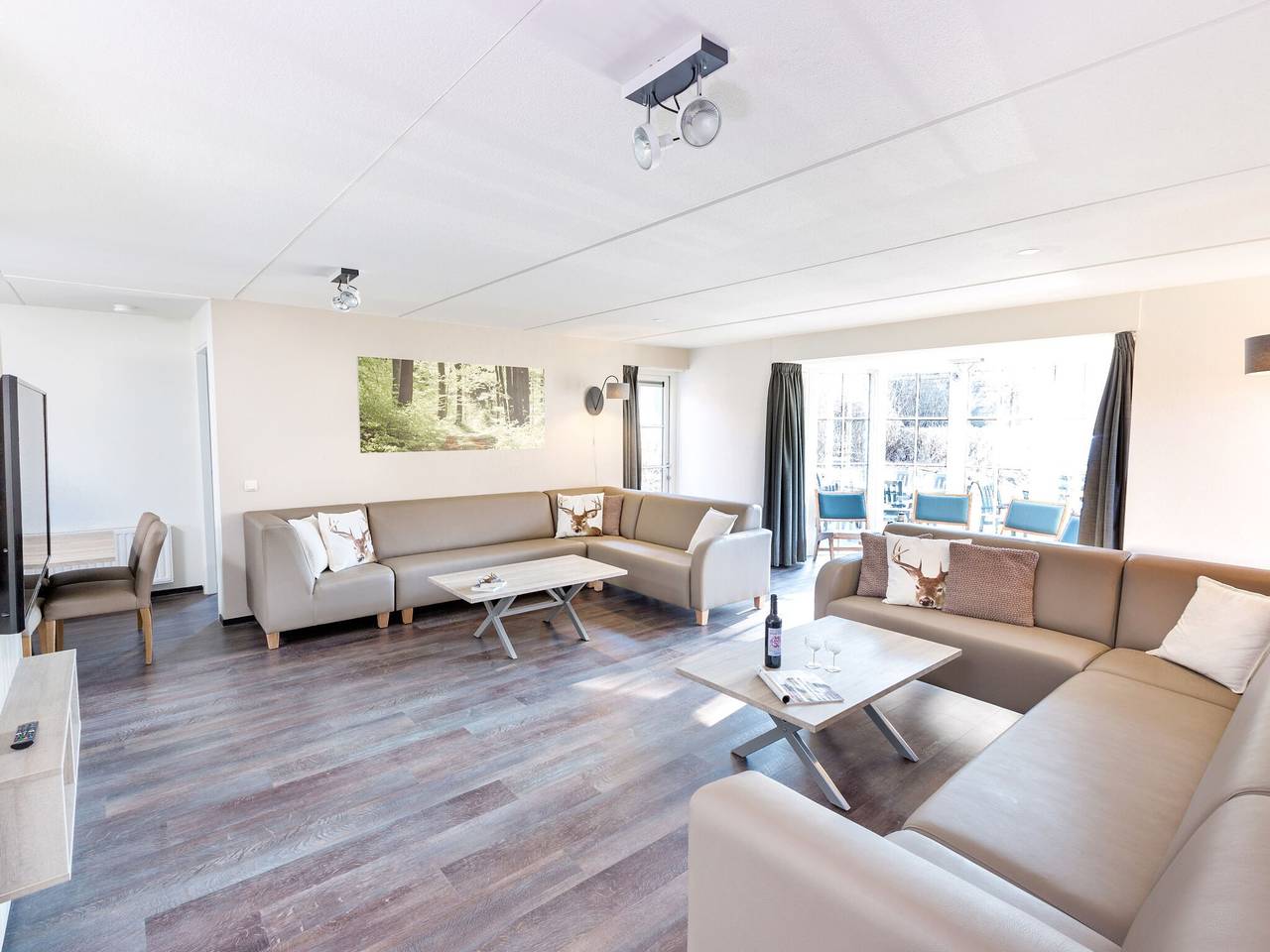 Villa bij Breda en Biesbosch Park in Oosterhout, Noord-Brabant