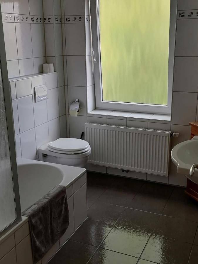 Ferienwohnung für 5 Personen, mit Balkon und Terrasse sowie Garten und Sauna in Roggenstede - 4