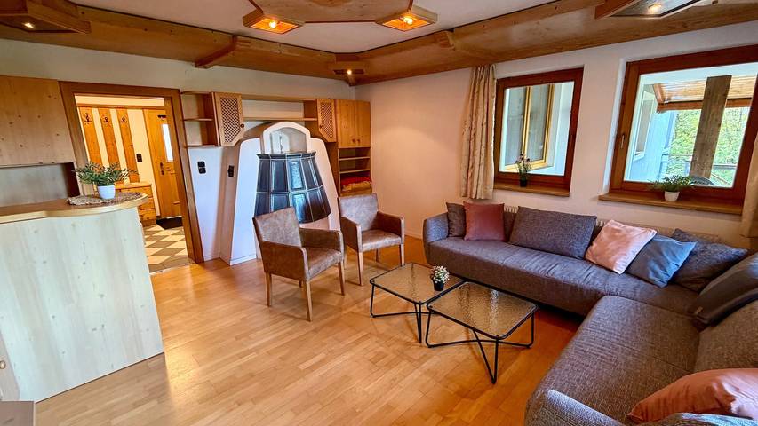 Ganze Wohnung, Appartement 'Auner Top 1' mit Bergblick, privater Terrasse und WLAN in Westendorf (Tirol), Kaisergebirge