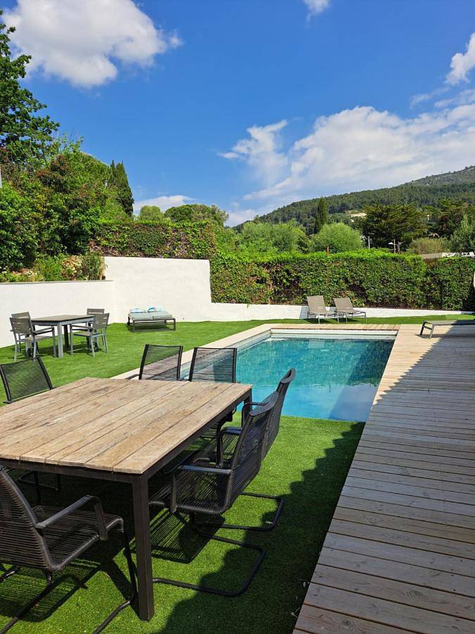 Villa pour 6 personnes, avec piscine ainsi que jacuzzi et jardin à Toulon - 4