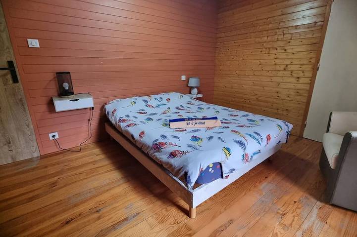 Location de vacances pour 8 personnes, avec jardin, animaux acceptés à Saint-Projet-de-Salers - 2