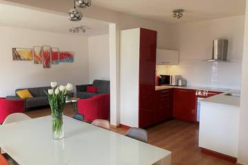 Gîte pour 5 personnes, avec terrasse et jardin à Pallud