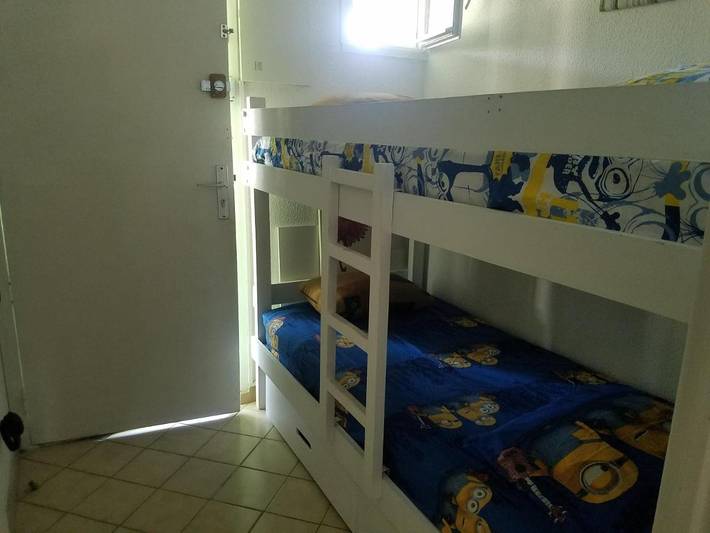 Gîte pour 4 personnes, avec piscine ainsi que vue et jardin dans Port Gregau - 2