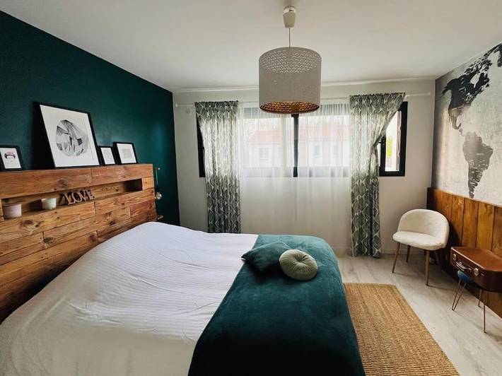 Location de vacances pour 6 personnes, avec piscine et jardin à Le Pian-Médoc - 4