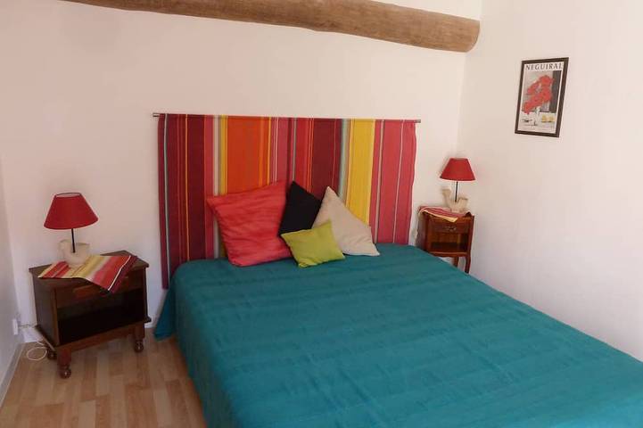 Gîte pour 4 personnes, avec jardin et terrasse à Saint-Laurent-de-Cerdans - 2