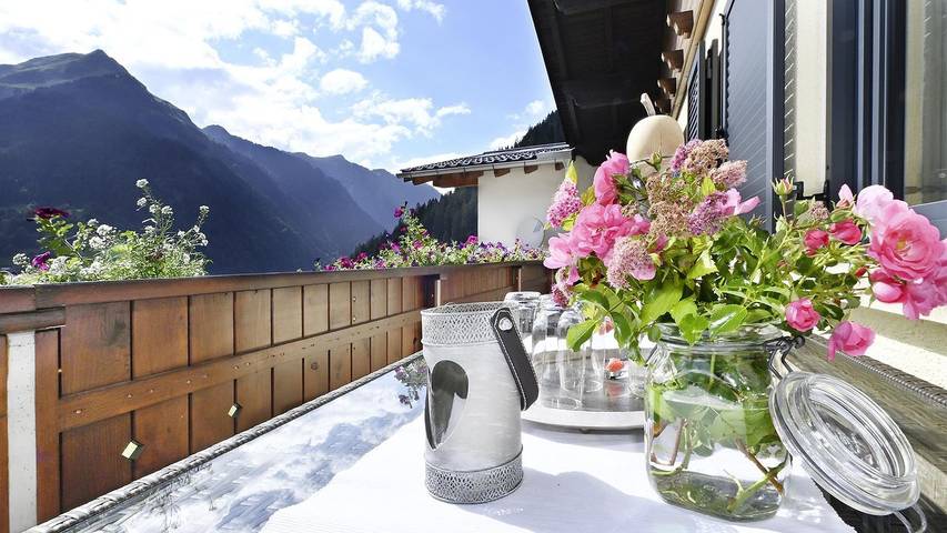 Ferienwohnung für 5 Personen, mit Balkon im Montafon - 2