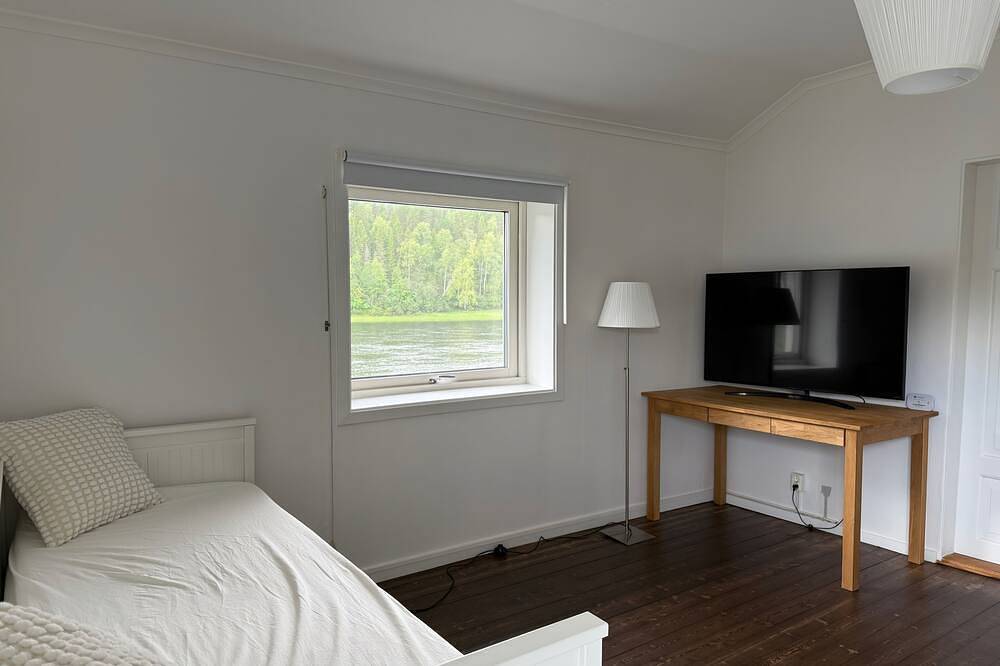 Renovated Riverfront Retreat on the Vindel River in Vindeln, Västerbotten