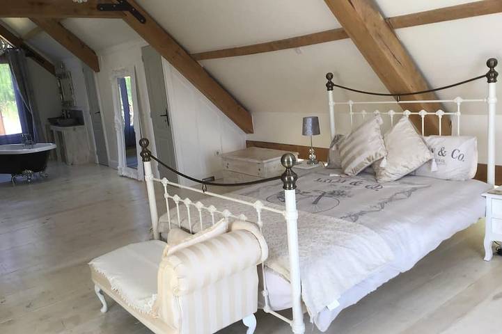 Luxusferienhaus mit Pool in Bessines-sur-Gartempe, Bellac und Umgebung