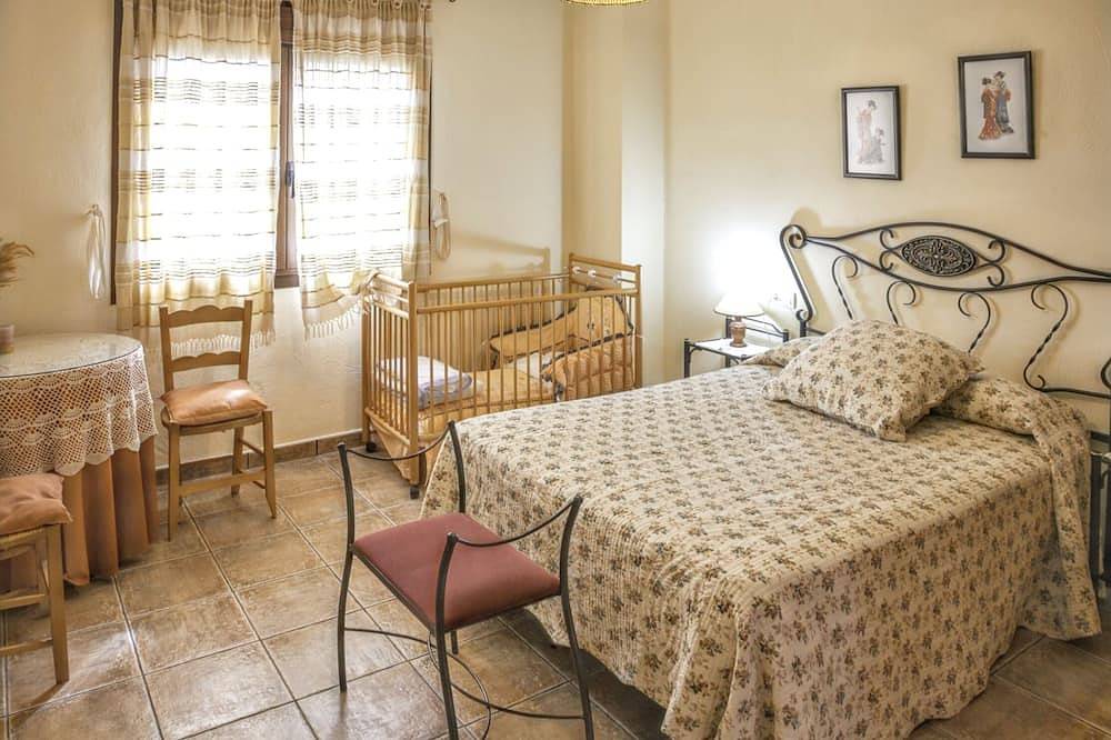 Homerez - Casa cómoda en Sotoserrano con vistas a la montaña in Sotoserrano, Parque Natural de Las Batuecas - Sierra de Francia