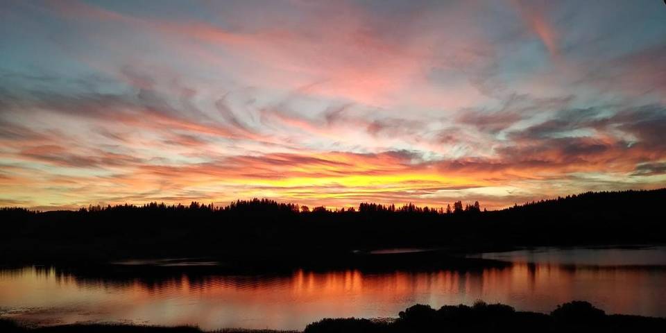 Gîte pour 3 personnes, avec vue sur le lac ainsi que balcon et vue dans Lac de Saint-Point - 2
