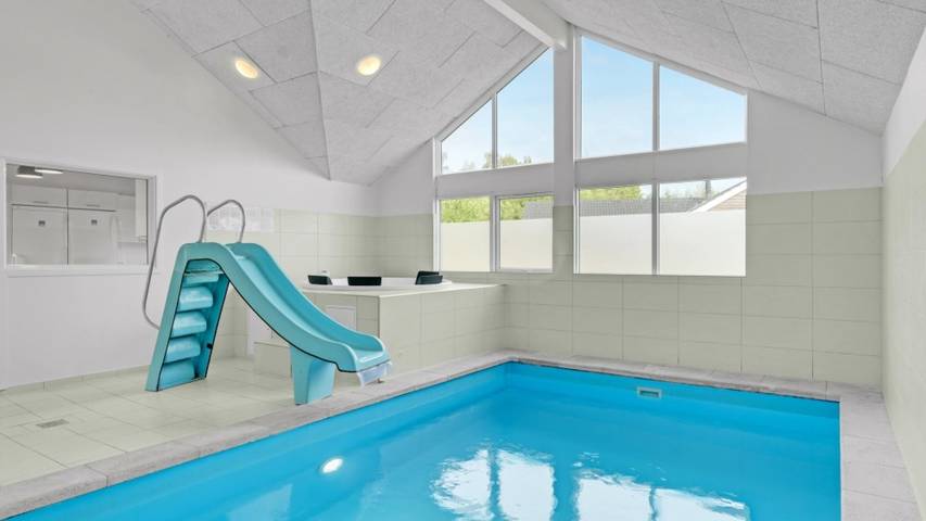 Ferienhaus für 16 Personen, mit Sauna und Terrasse sowie Garten in Tisvilde - 2