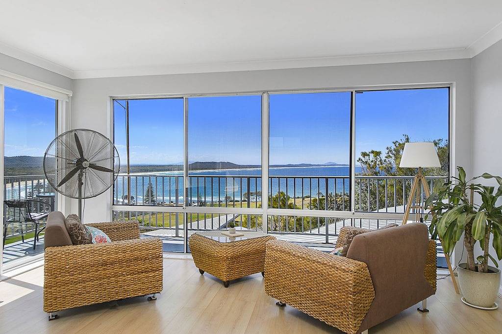 Holiday Home for 10 People in Crescent Head, New South Wales