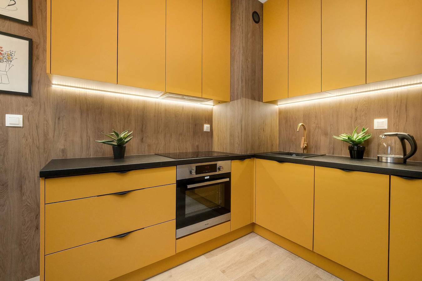 Ganze Wohnung, Ferienwohnung für 4 Personen mit Balkon/Terrasse in Łódź, Region Lodz