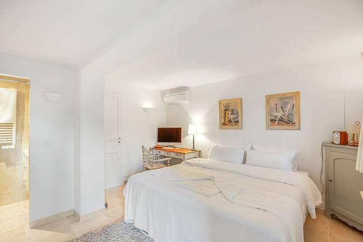 Villa pour 8 personnes, avec Terrasse ainsi que Jardin et Piscine à Opio - 3