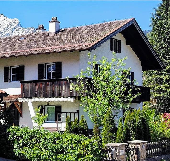 Ferienwohnung für 4 Personen, mit Balkon und Terrasse sowie Garten in Bayerisch Gmain