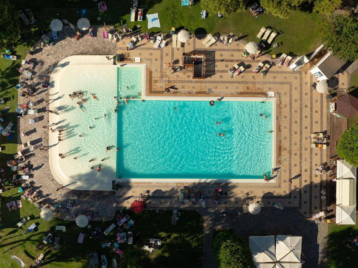 Isola Verde Camping Village in Nettuno, Provincia di Roma