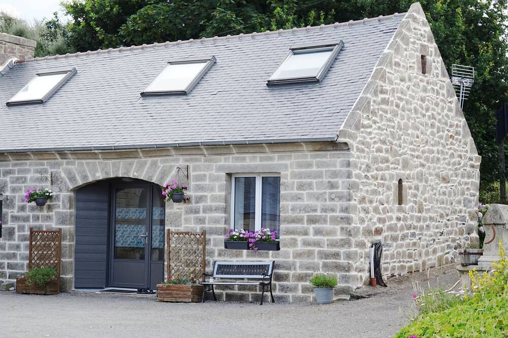 Location bord de mer in Kerlaz, Iroise