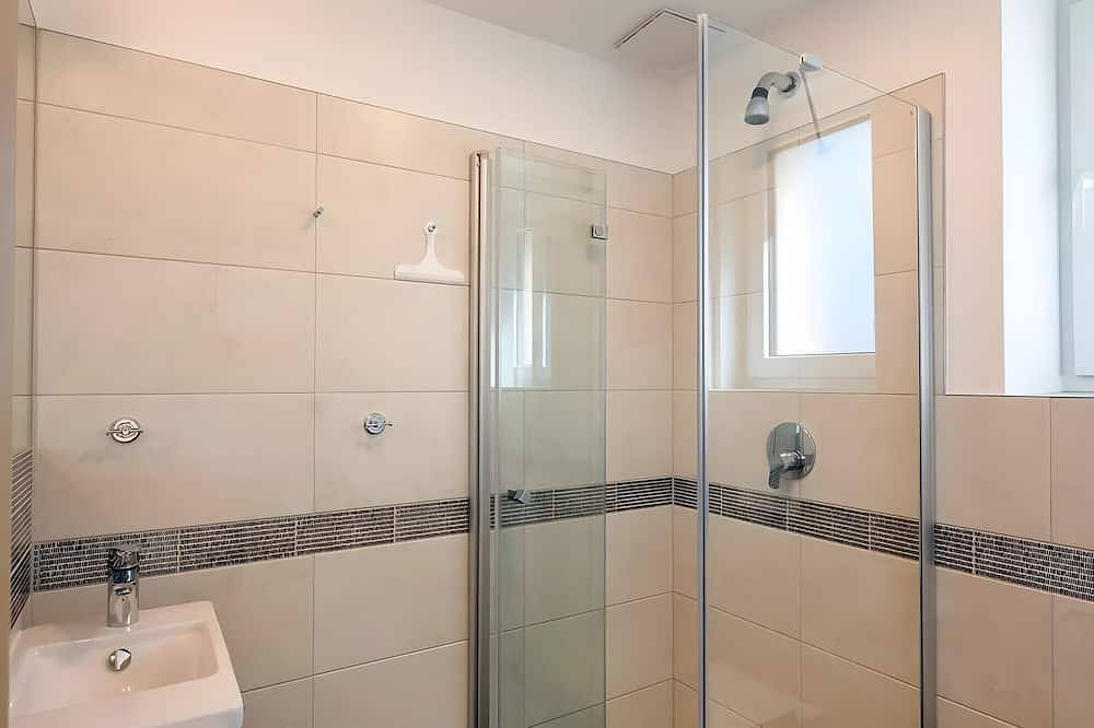 Ganze Wohnung, Einzelzimmer Comfort zum Innenhof mit Wlan in Schlitz, Rhön-Hessen