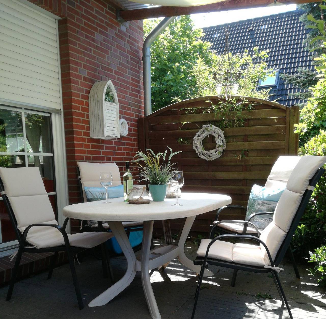 Ferienhaus mit Garten, Terrasse und Grill in Schortens, Metropolregion Bremen-Oldenburg