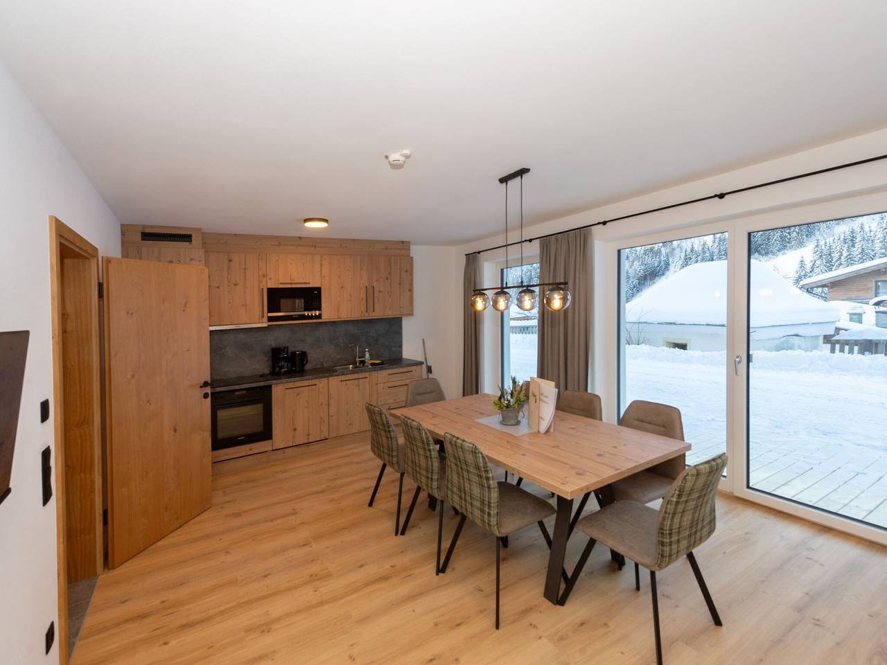 Ganze Wohnung, Traumhafte Wohnung direkt an der Piste in Hinterglemm, Saalbach-Hinterglemm