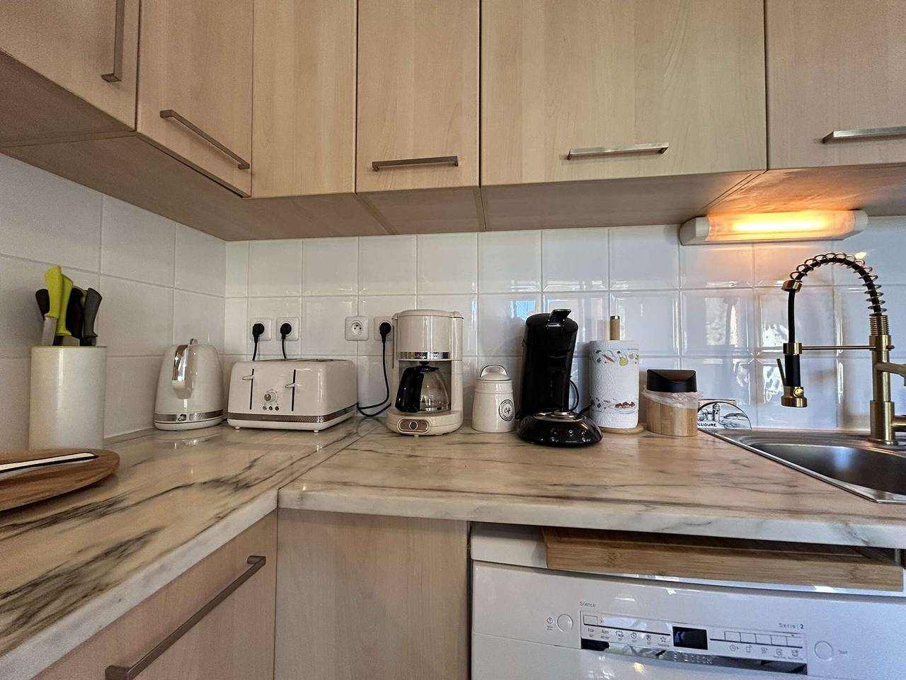 Entire apartment, Modern Apartment, Terrace, Close to Beach, A/C, Parking, Wifi, 3 Stars in La Côte Vermeille, Banyuls-sur-Mer