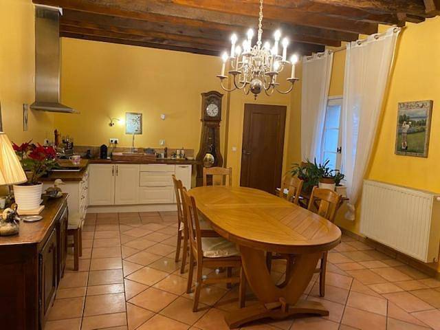 Family Room in Dijon, Dijon en omgeving