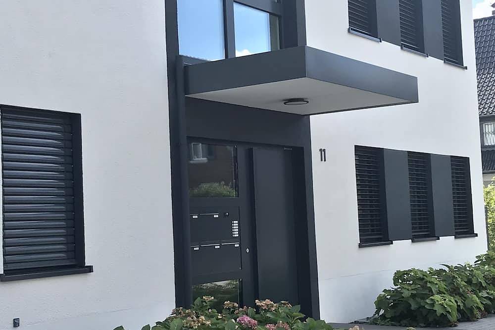 Ganze Wohnung, Moderne, helle Wohnung am Moerser Schlosspark in Moers, Niederrhein