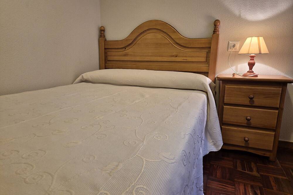 Entire apartment, 209A Apartamento Bedriñana in Villaviciosa, Costa Verde (Spain)