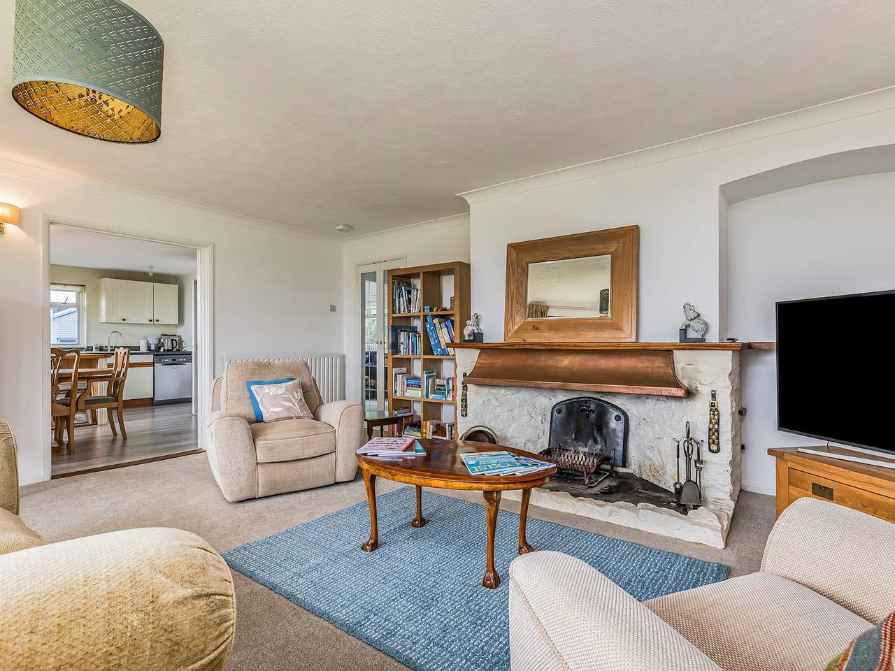Glamping for 4 People in Southbourne, West Sussex