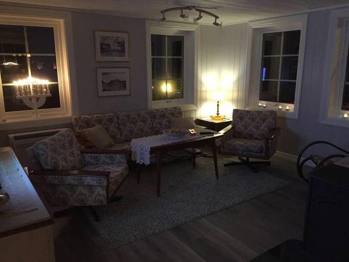 Location de vacances pour 6 personnes, avec terrasse ainsi que vue et jardin dans Moskenes - 3