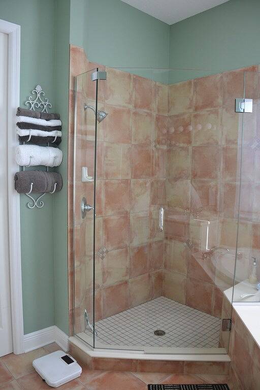 Vacation rental for 6 people, with hot tub and yard in Tampa Bay