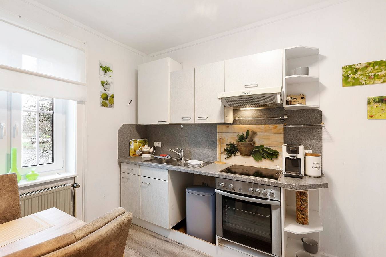 Holiday Home 'Pension Seeblick' with Lake View, Private Garden and Wi-Fi in Holzappel, Lahn-Taunus
