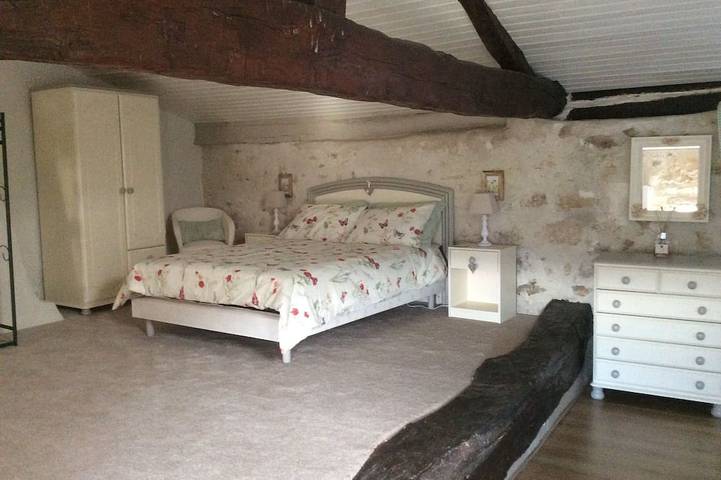 Gîte pour 4 personnes, avec terrasse, animaux acceptés à Édon (Charente) - 2