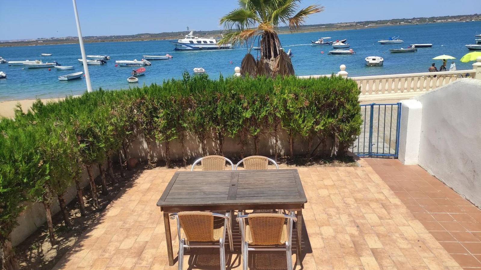 Entire apartment, Holiday apartment for 4 people with garden in Isla Cristina, Costa de la Luz
