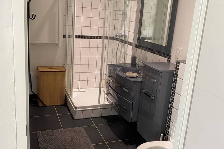 Gîte pour 2 personnes, avec terrasse ainsi que jardin et piscine à Labenne - 4