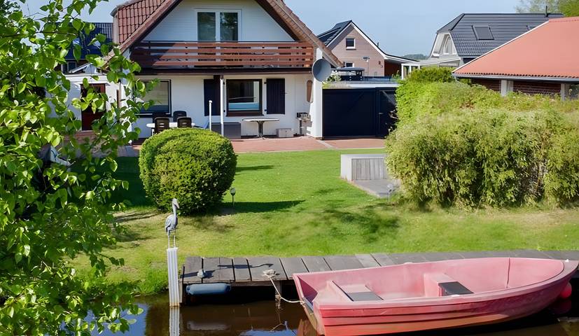 Ferienhaus für 5 Personen, mit Balkon und Garten