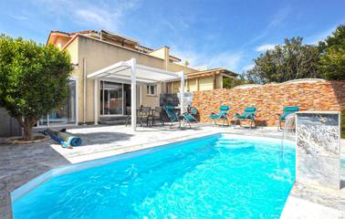 Gîte pour 6 personnes, avec jardin ainsi que piscine et terrasse à Alénya