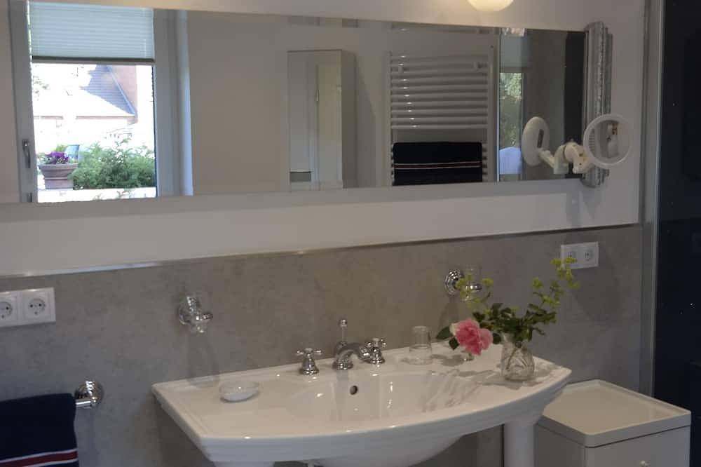 Stilvolle  Ferienwohnung  nahe  Ostsee in Schwedeneck, Rendsburg-Eckernförde