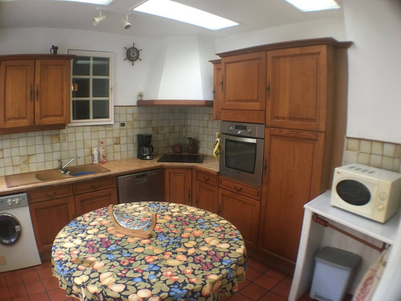 Appartement entier, Gîte "Le 13" - Location de vacances vue sur mer in Granville, Côte de la Déroute