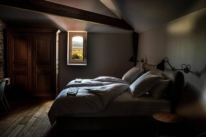 Hôtel pour 2 personnes, avec jardin ainsi que vue et piscine, adapté aux familles à Montpeyroux (Puy-de-Dôme) - 4