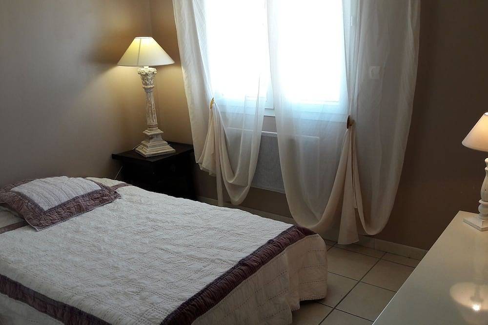 Villa con aire acondicionado, piscina privada climatizada y vallada. in Pont-Saint-Esprit, Region de Nimes